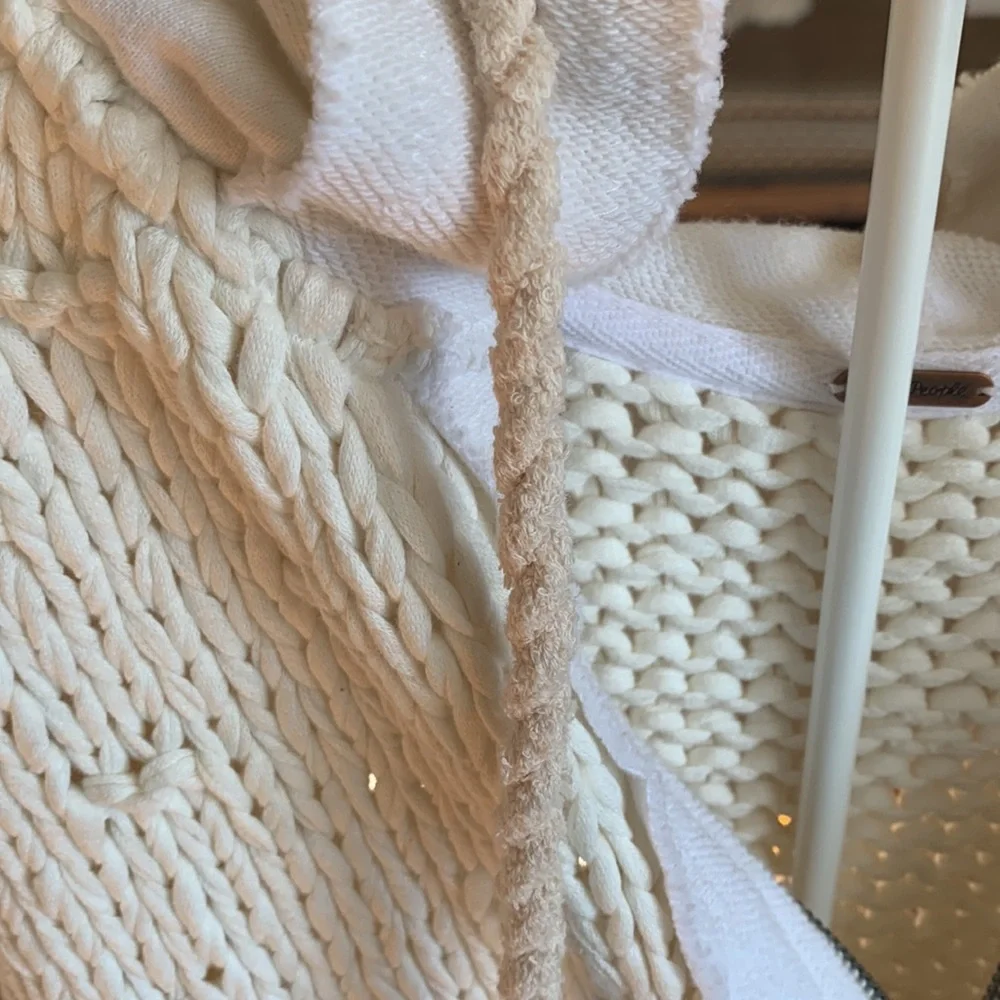 Free people cozy knit mixed media sweater. NWOT. Retail 398‎